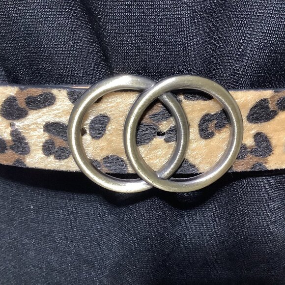 LEOPARD PRINT STYLISH COWHIDE BELT GOLD BUCKLE- WAIST 39.5 INCHES - Picture 2 of 6